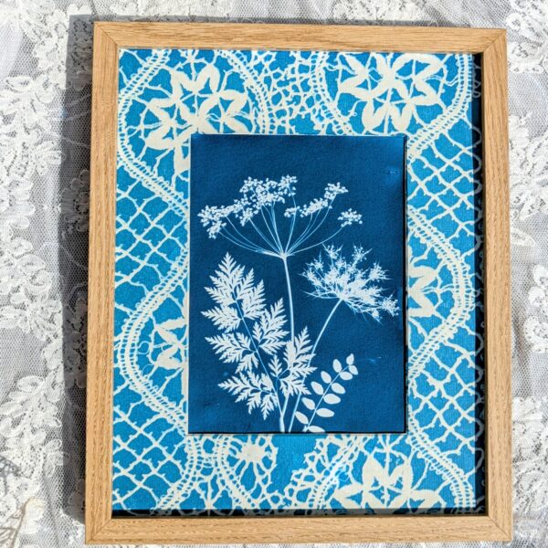 TABLEAU CYANOTYPE FLEUR BLEU DENTELLE